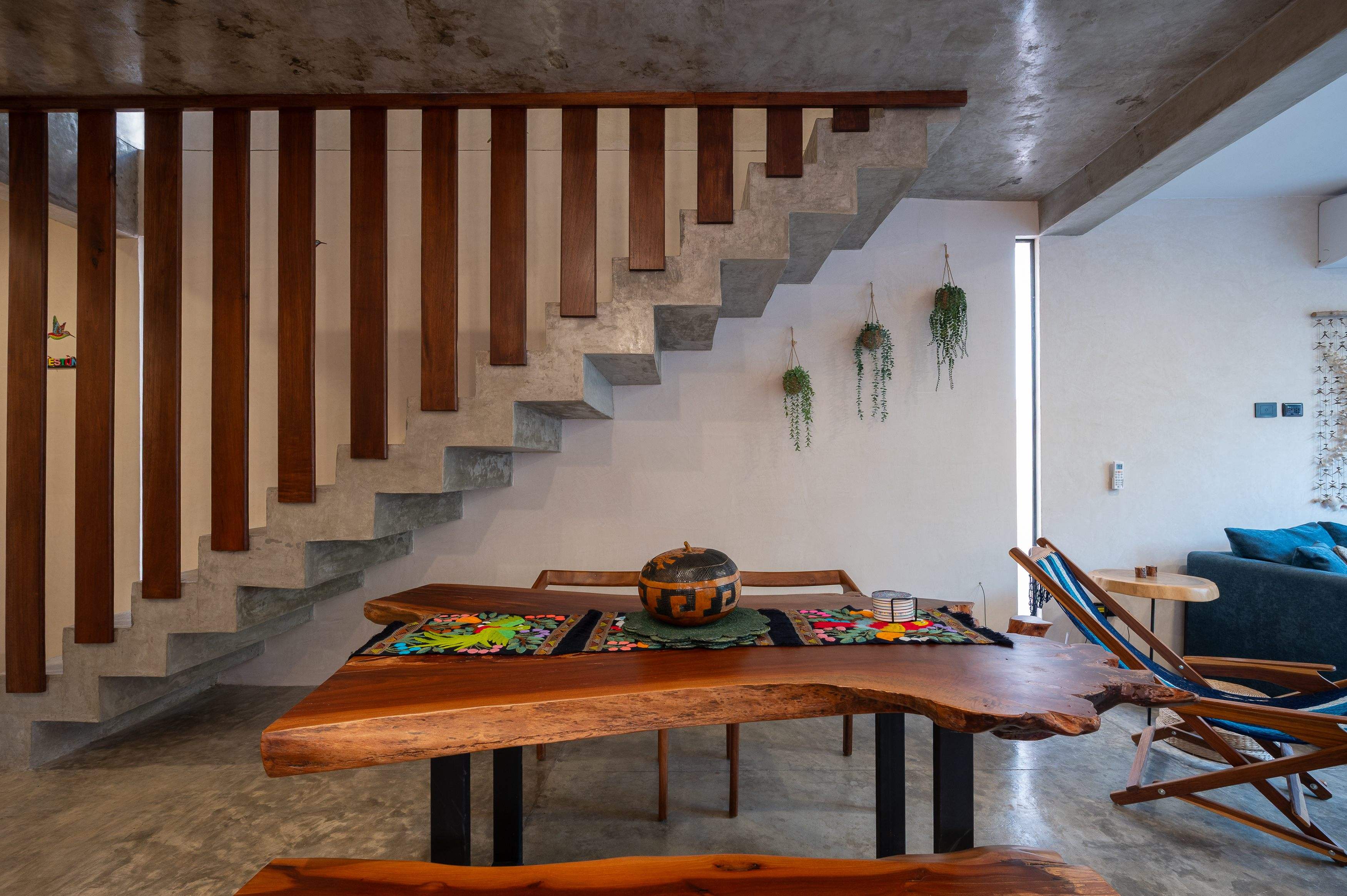 Escalera Aldea Kanté